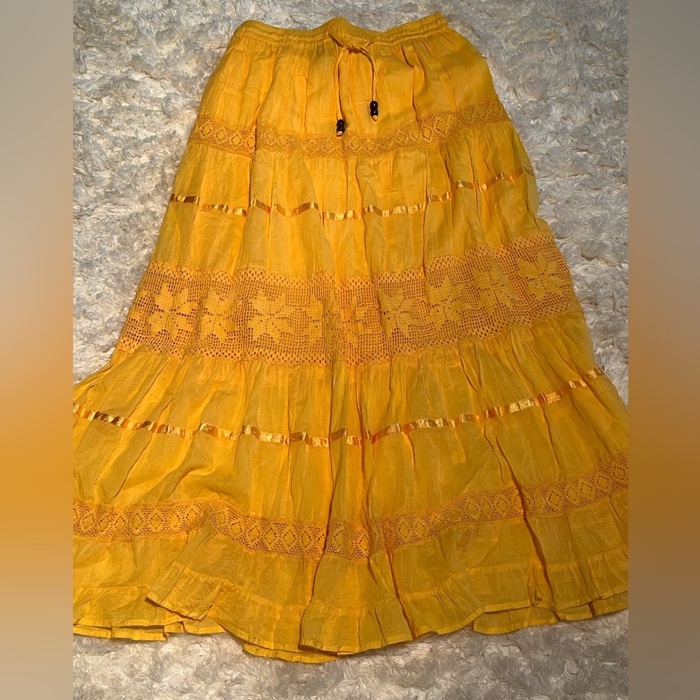 Sol Clothing Partly Lined Elastic Waist Skirt in Sunflower & Medium